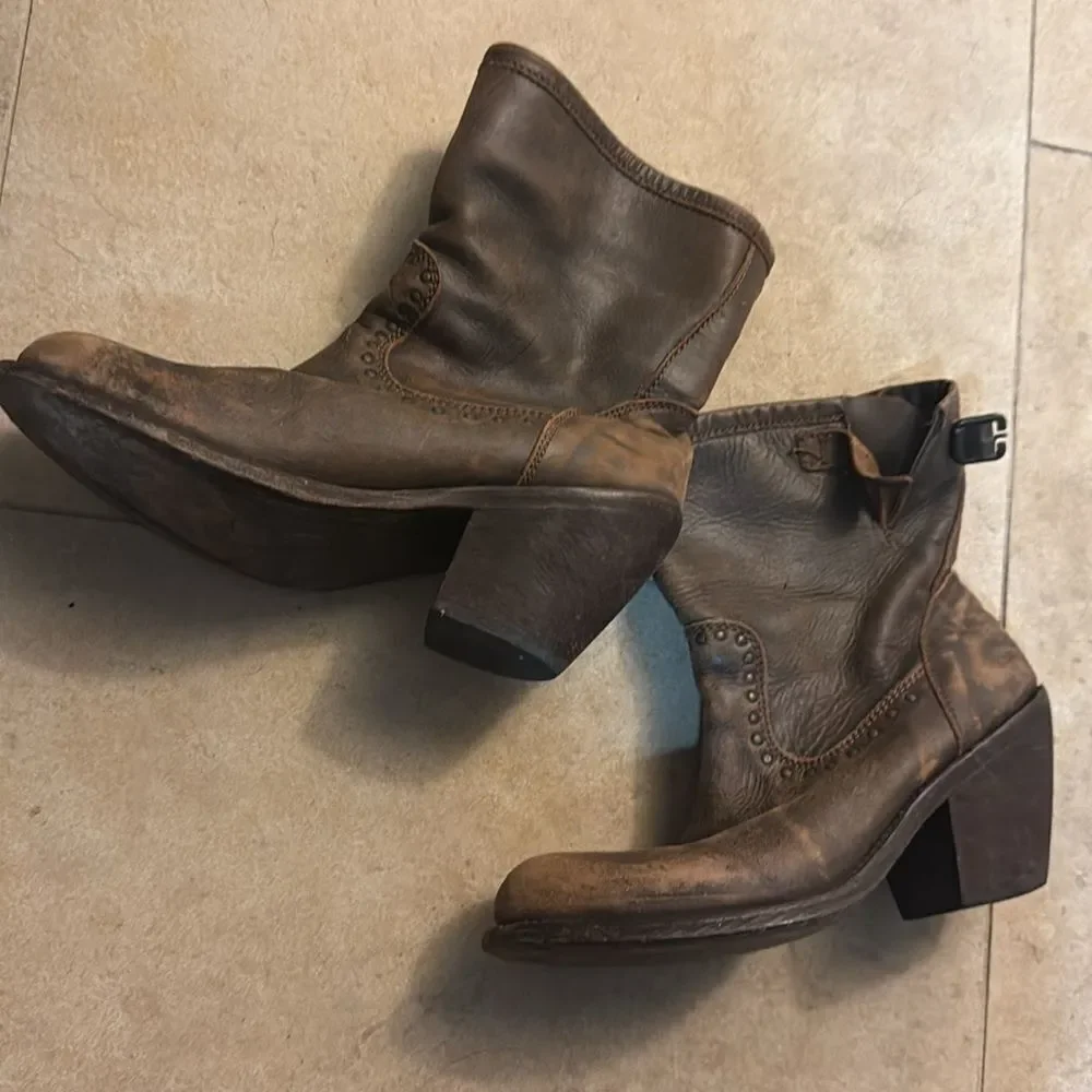 Women's Brown Leather Cowboy Boots Size 8 Made in Mexico - Like New LEATHER - Picture 2 of 7